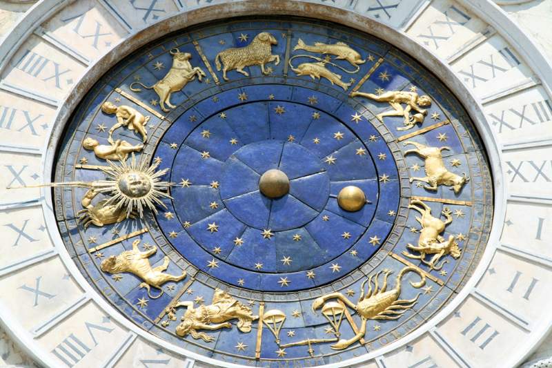 Affinità di coppia e oroscopo: i segni zodiacali ci spiegano la compatibilità