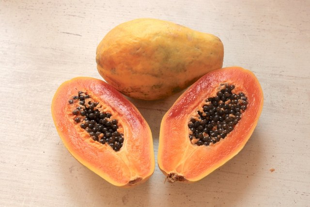 Come usare la Papaya Fermentata: proprietà e benefici