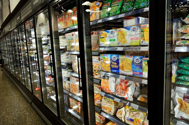 Perché installare un refrigeratore industriale: cos’è, tipologie e vantaggi